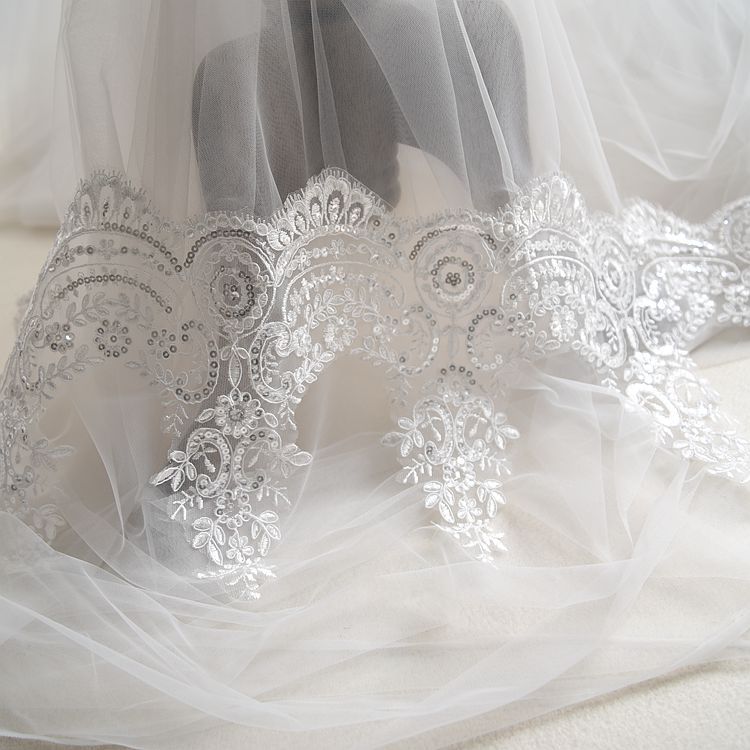 Lace Edge Bridal Veil - view 4