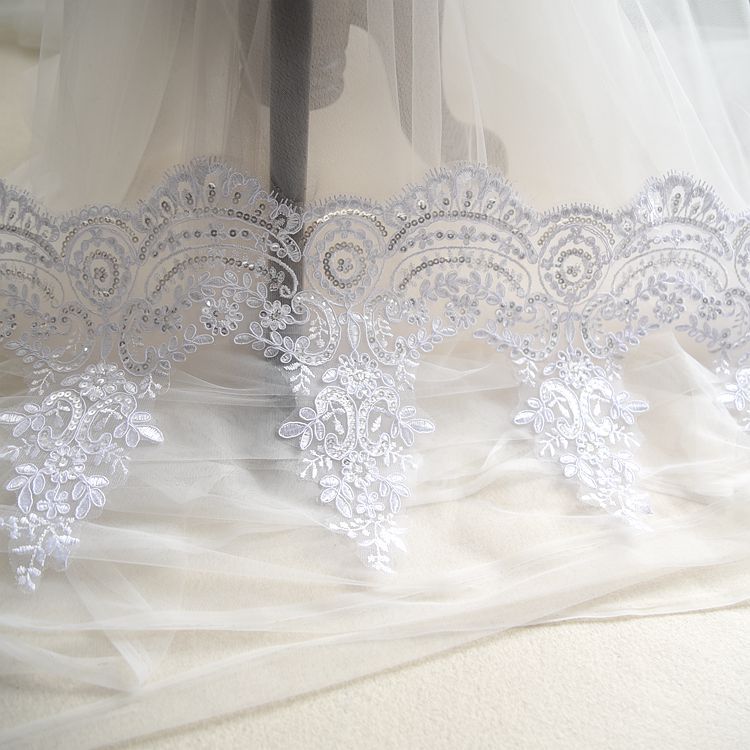 Lace Edge Bridal Veil - view 2
