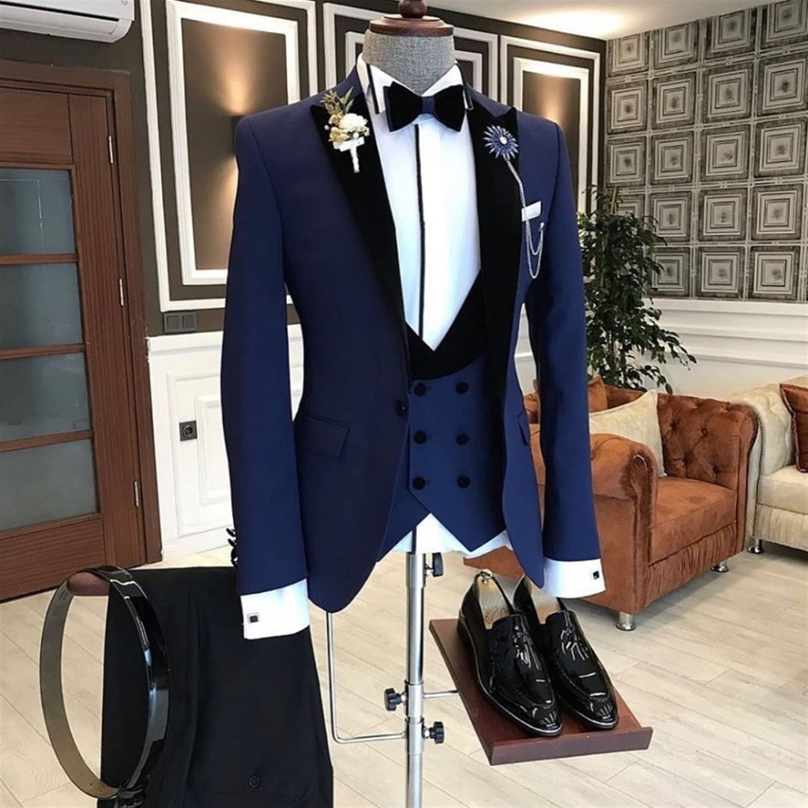 Men's Wedding Suit - view 4