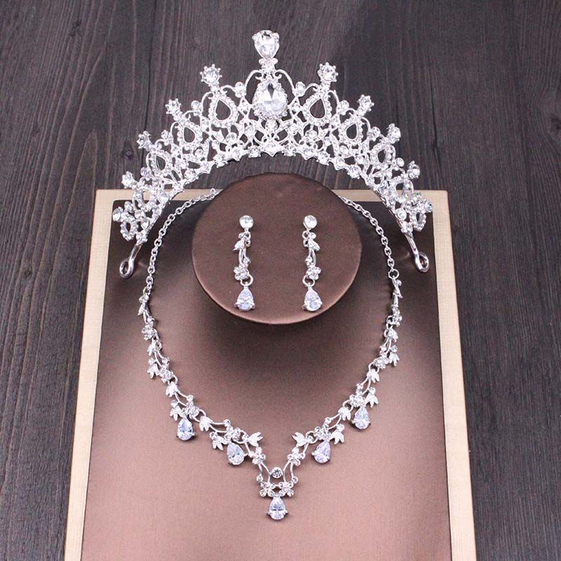 Bridal Rhinestone Crown & Necklace Set - view 5