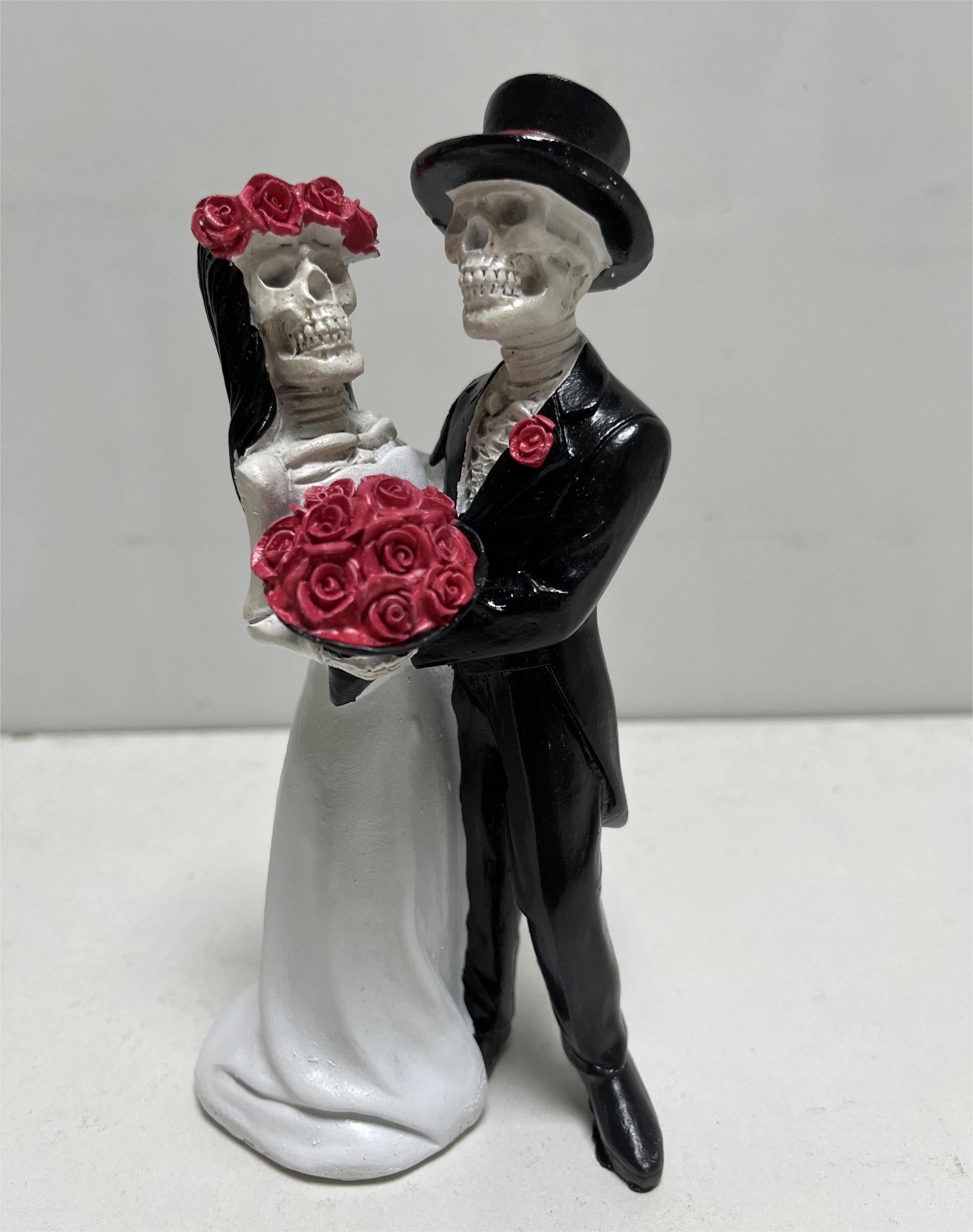 Couple Resin Wedding Ornament
