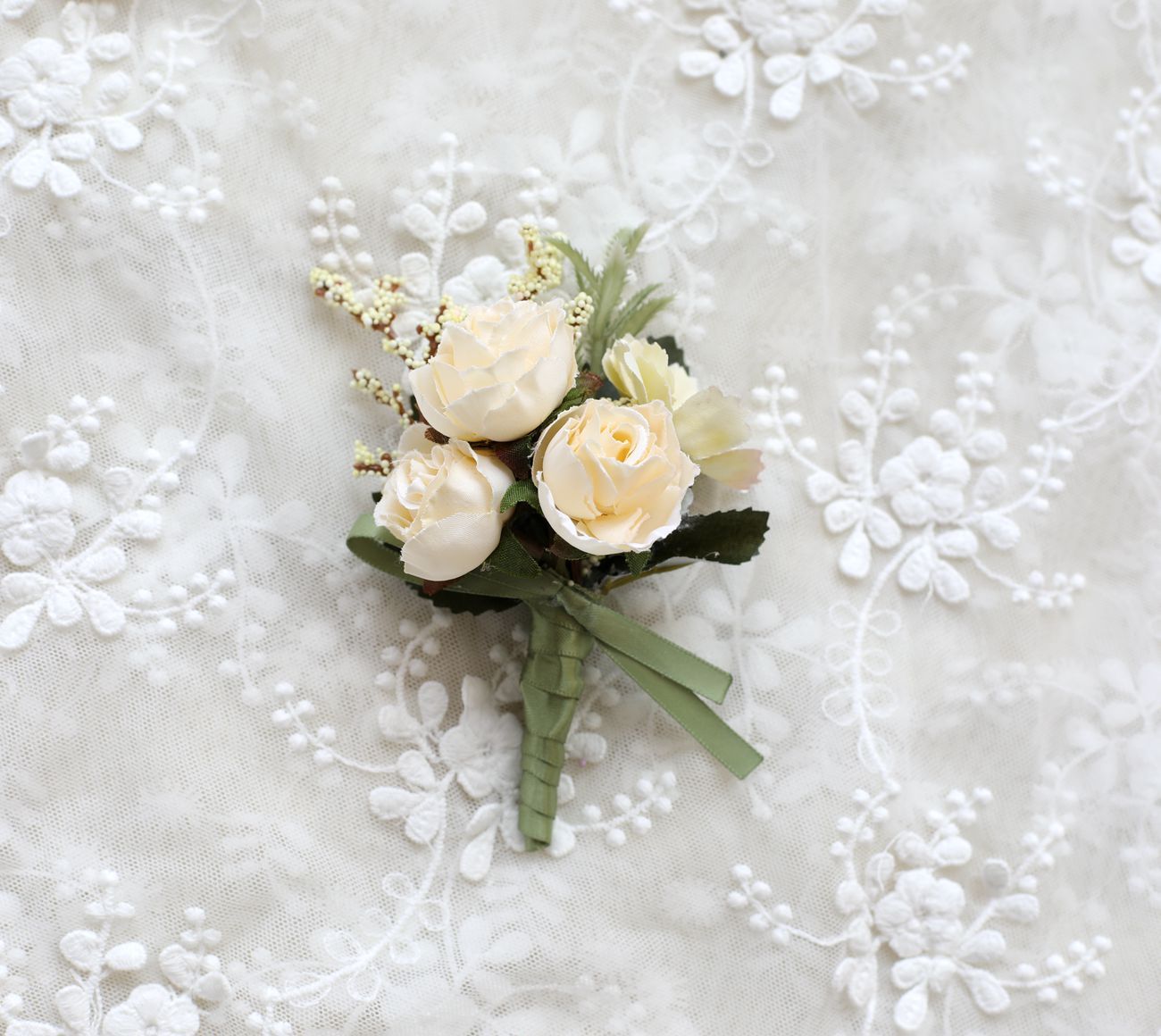 Wedding Wrist Flower Corsage - view 1